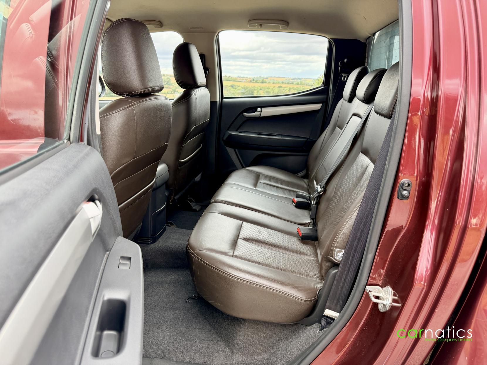 Isuzu D-Max view 38