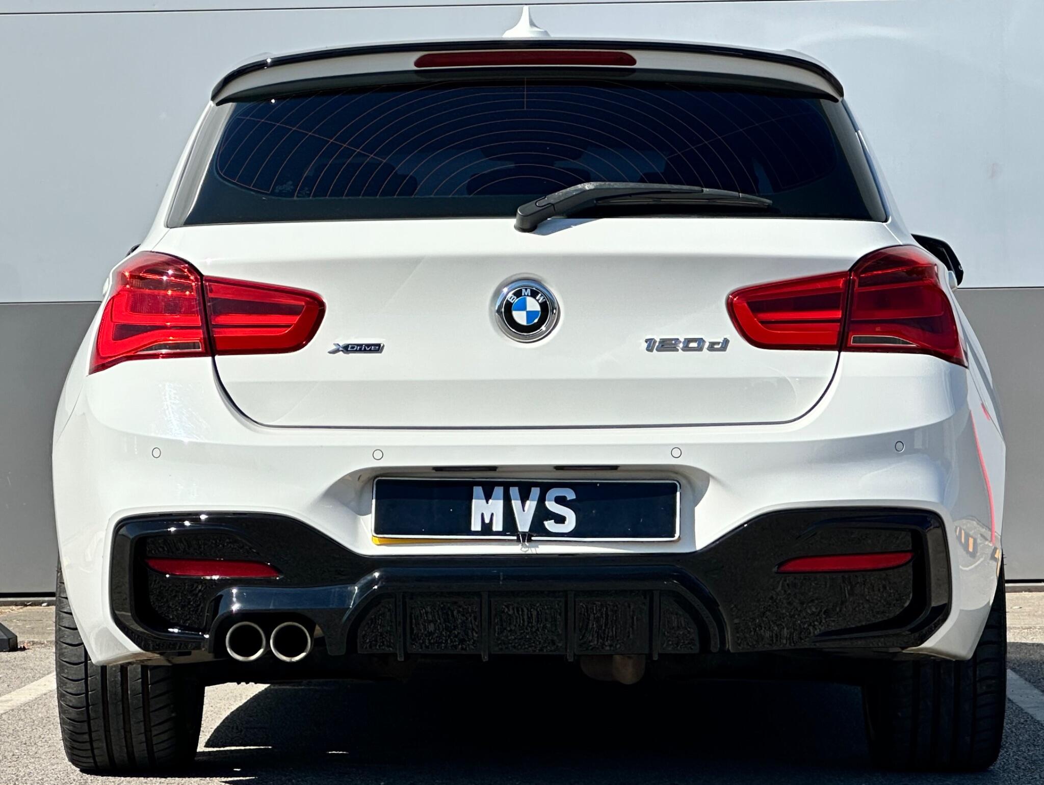 BMW 1 Series view 12