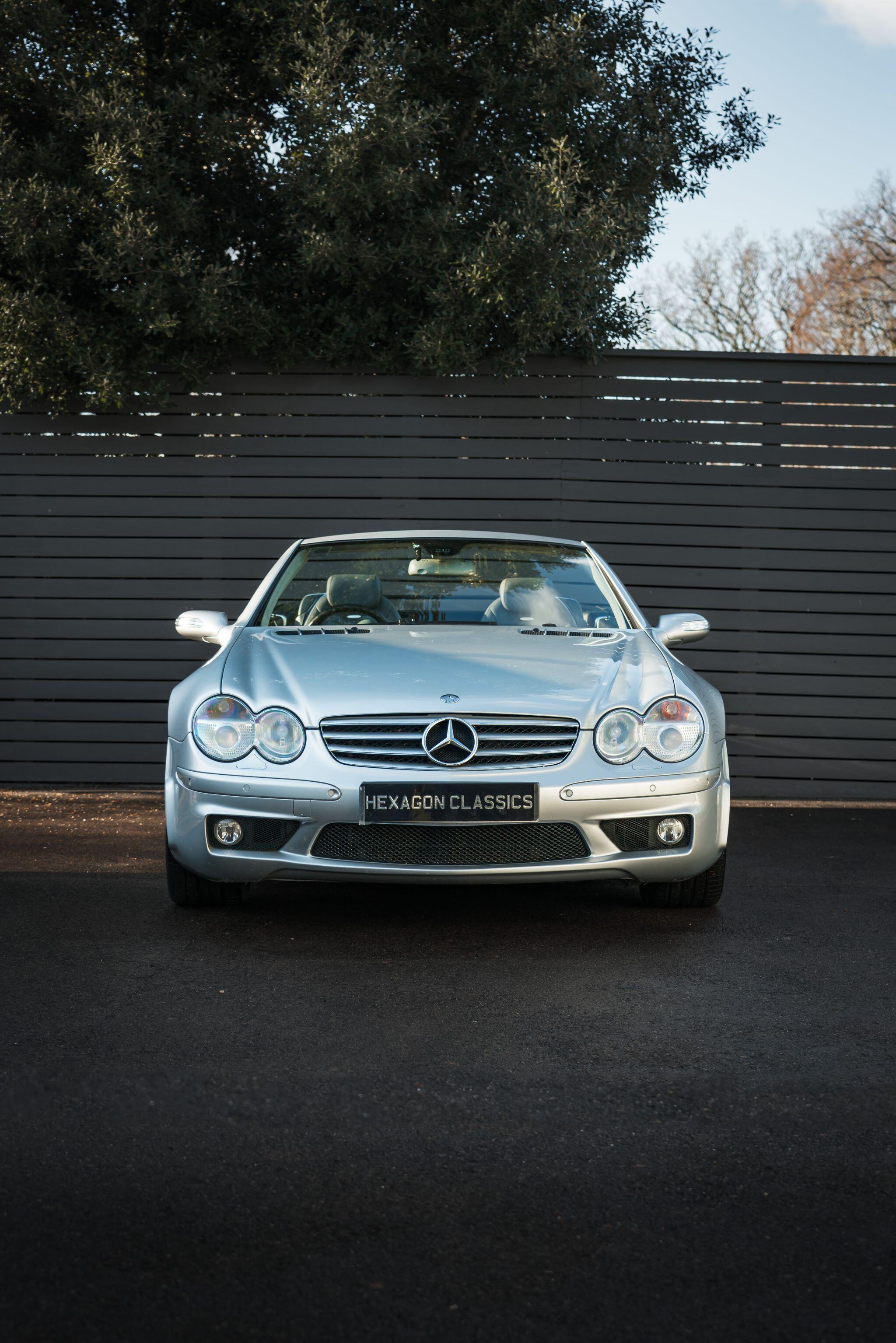 Mercedes-Benz SL view 46