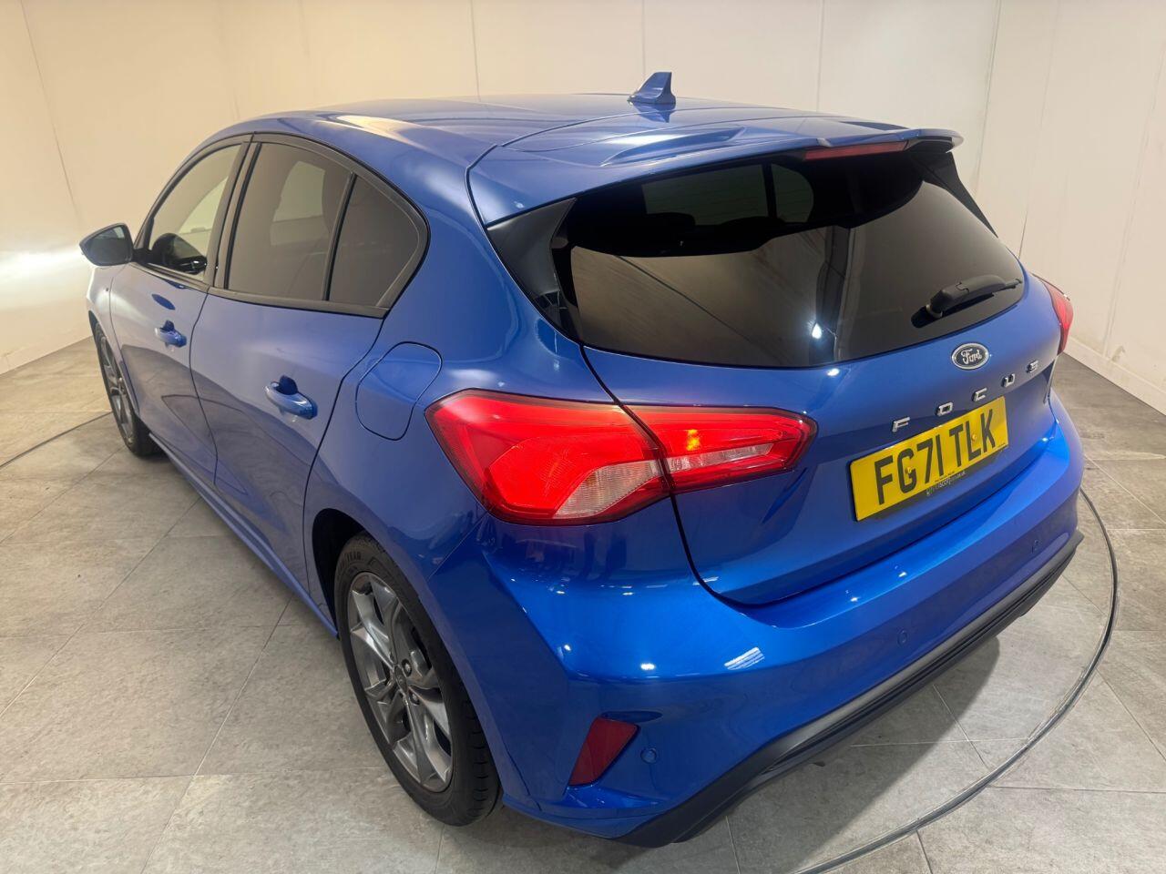 Ford Focus view 25