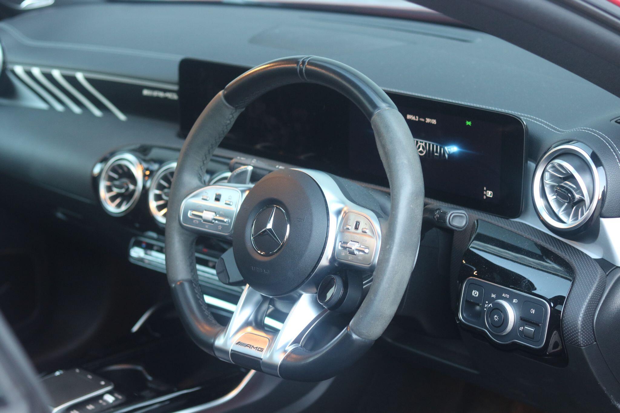 Mercedes-Benz Cla view 16