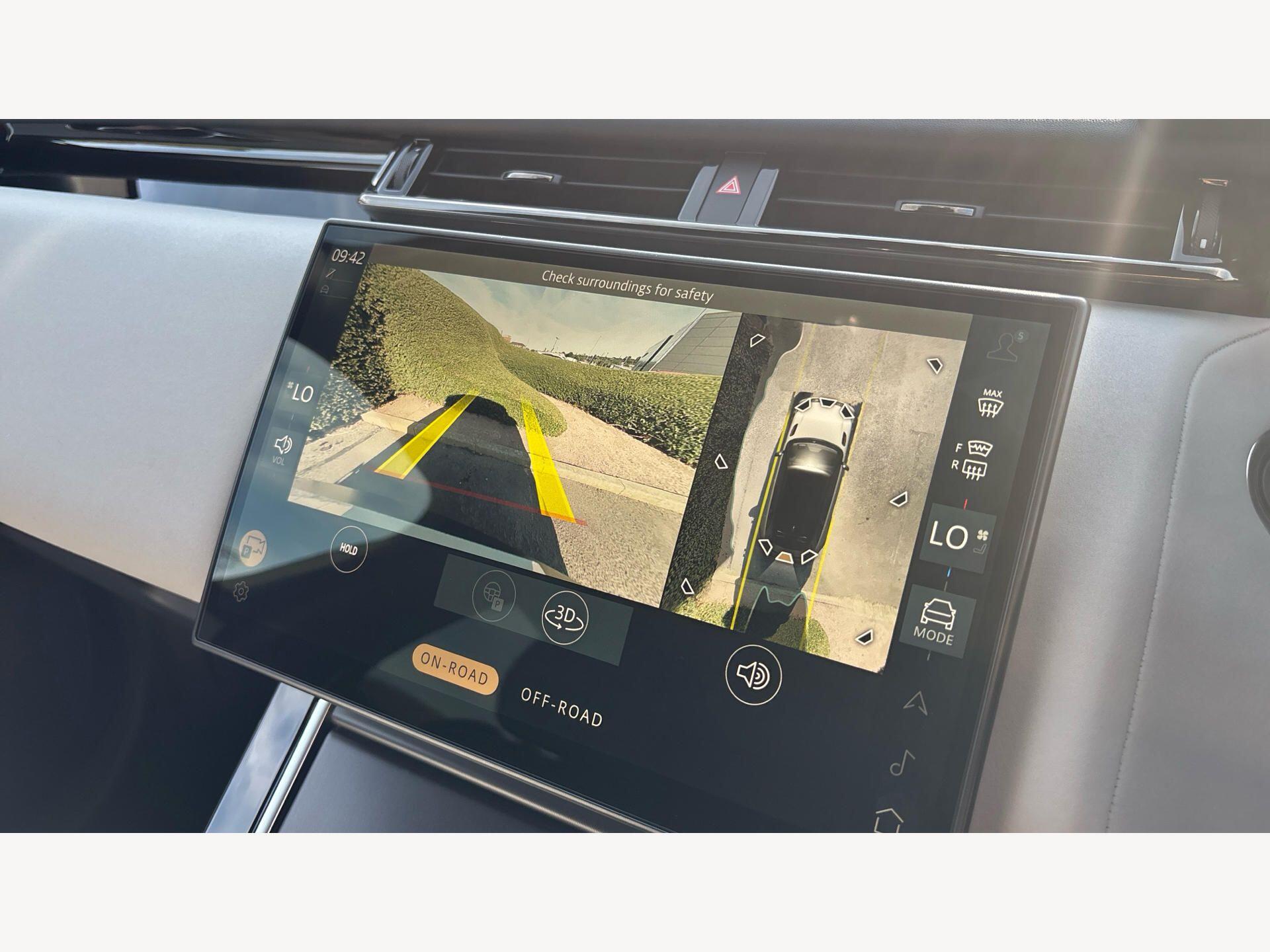 Land Rover Range Rover Velar view 14