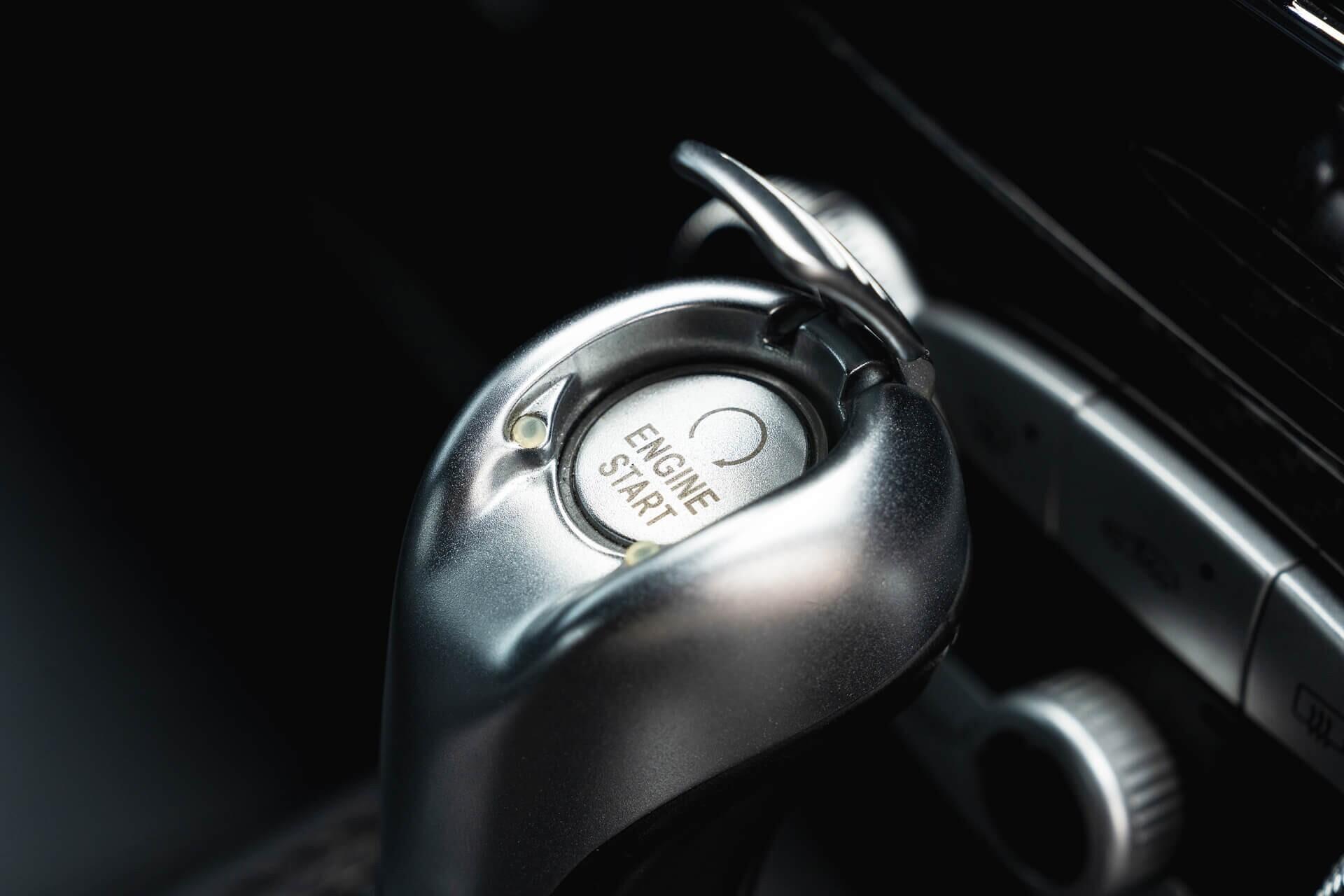 Mercedes-Benz SLR view 24