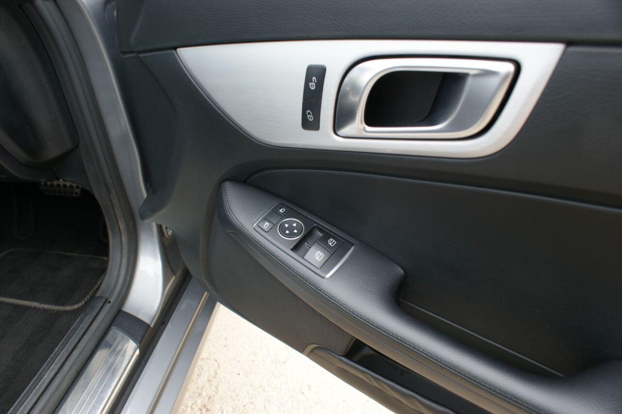 Mercedes-Benz SLK view 30