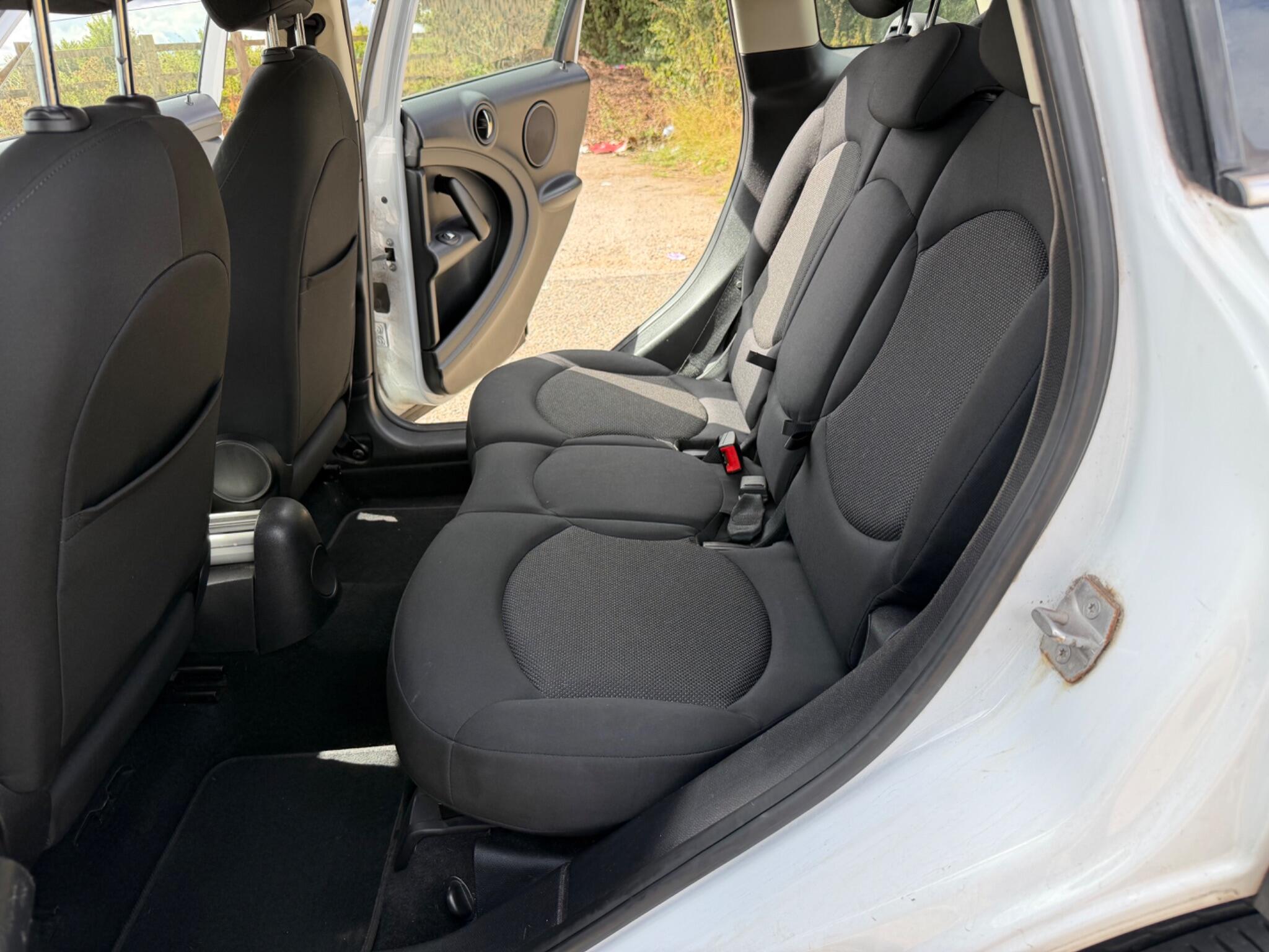 Mini Countryman view 42