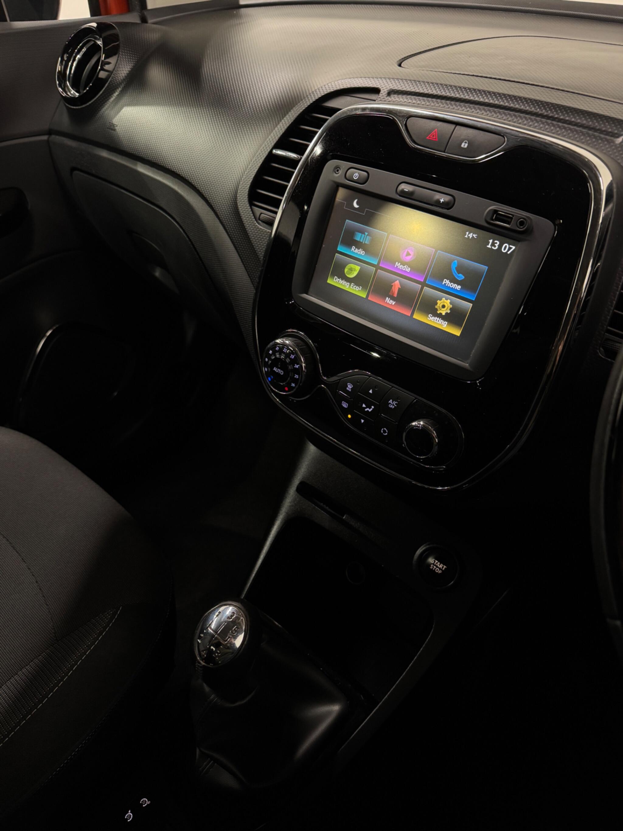 Renault Captur view 16