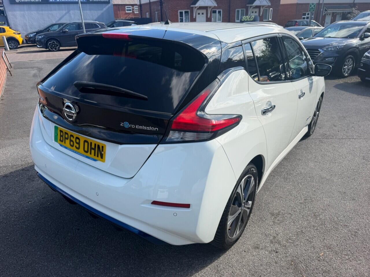 Nissan Leaf view 11