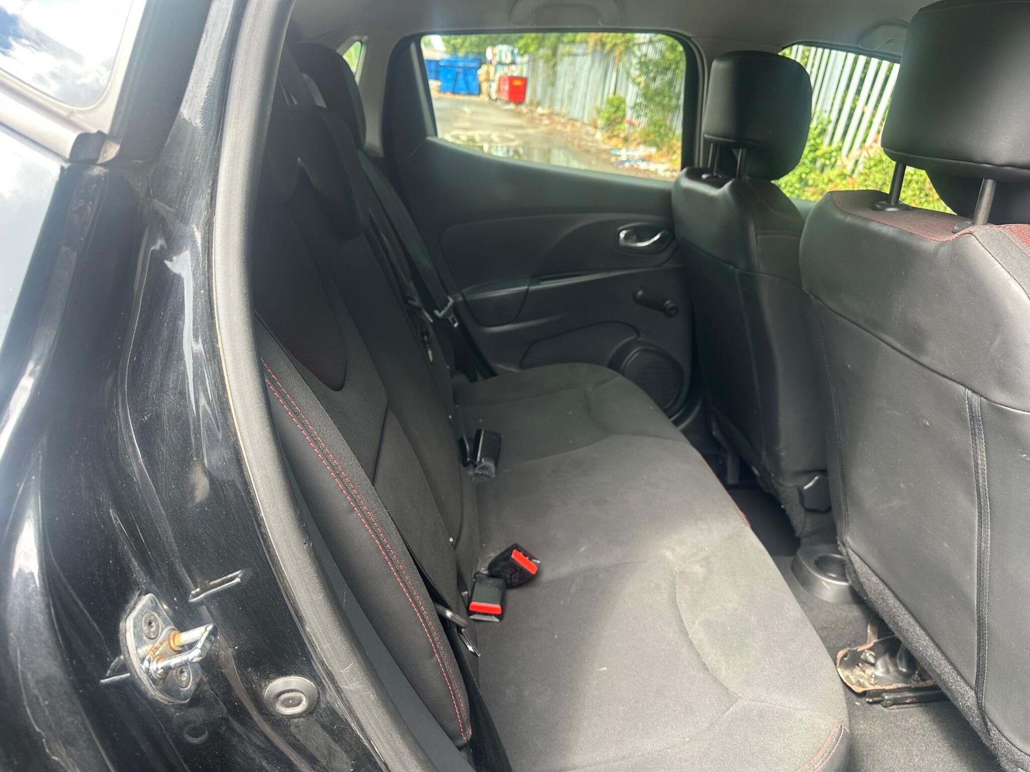 Renault Clio view 10