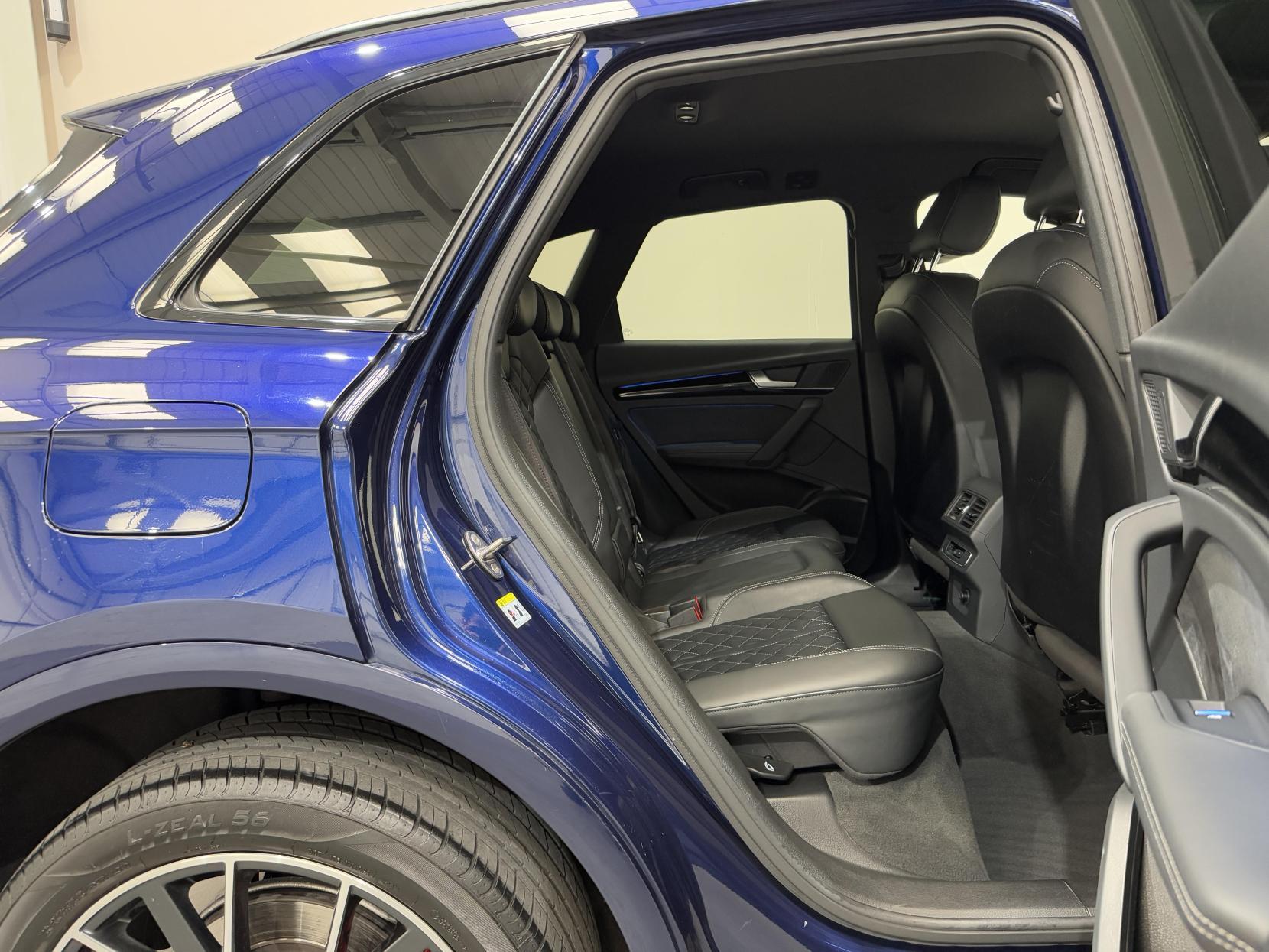 Audi Q5 view 48