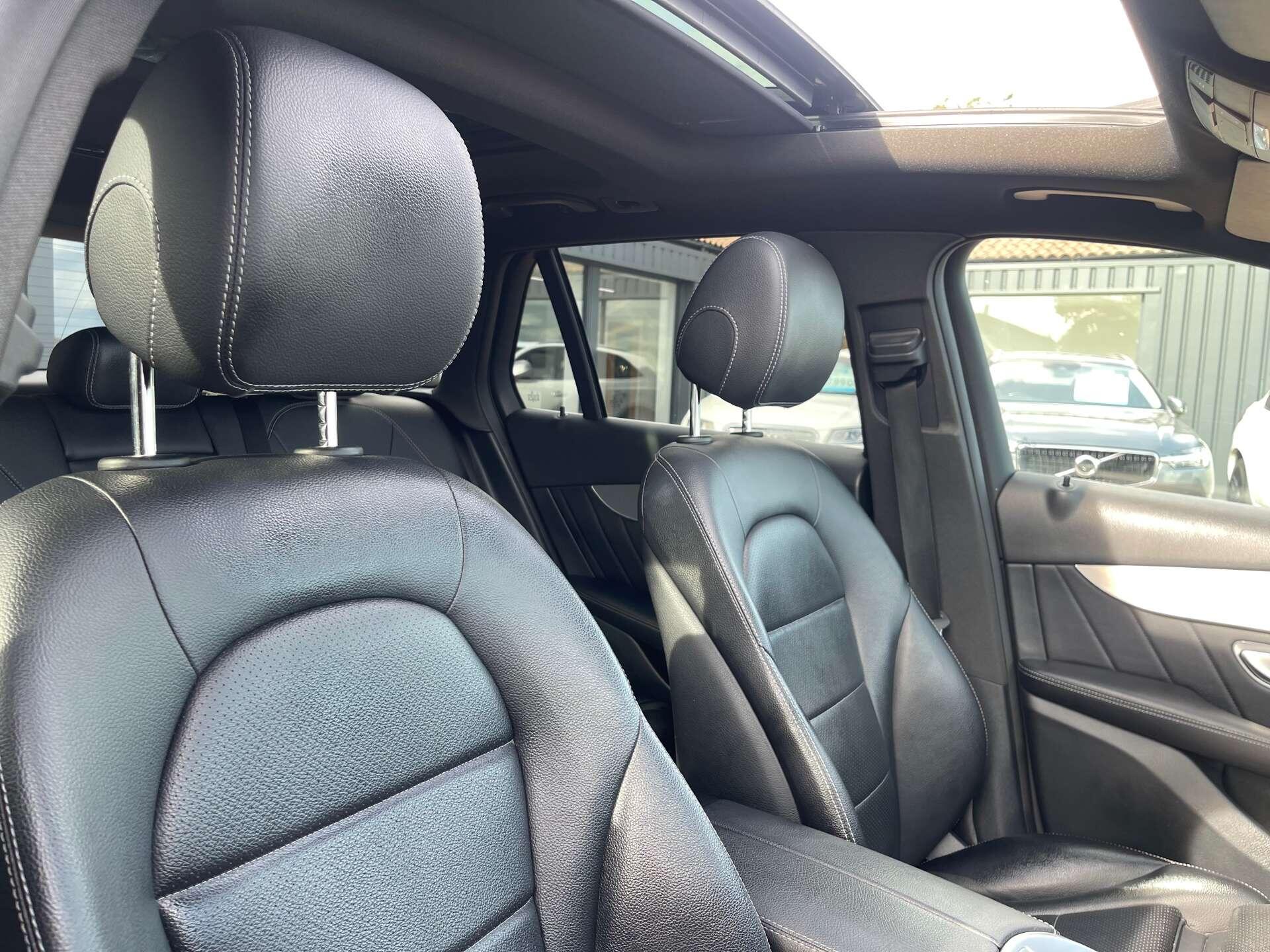 Mercedes-Benz GLC view 16