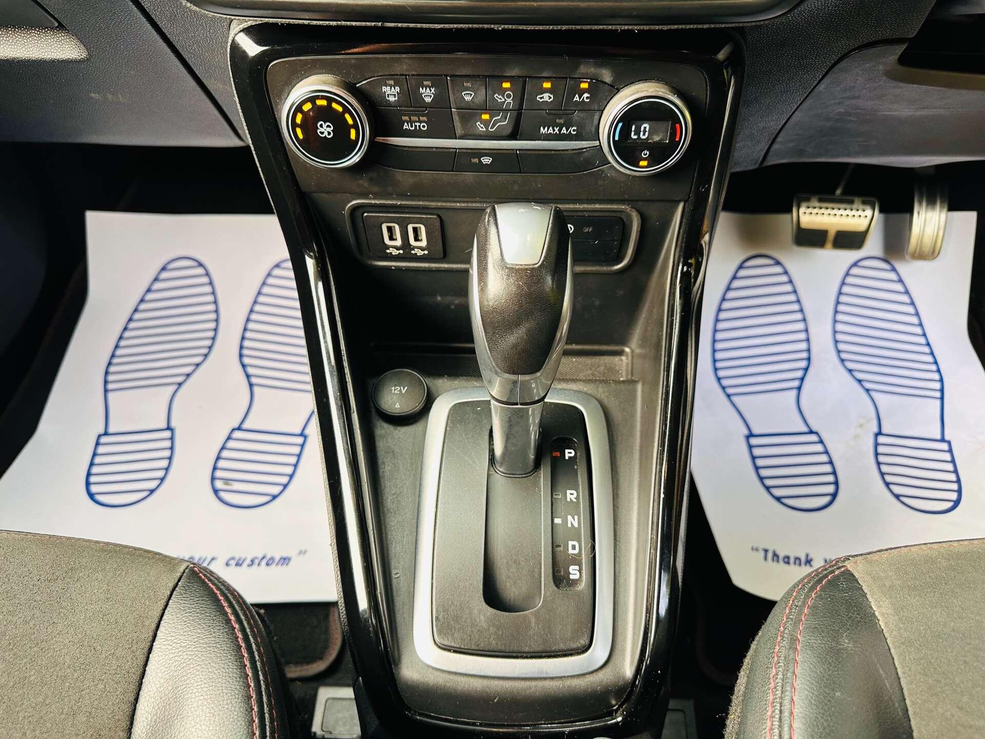 Ford Ecosport view 16