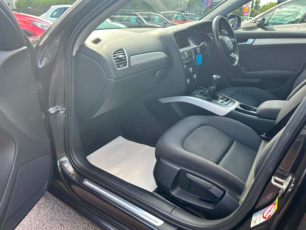 Audi A4 view 17