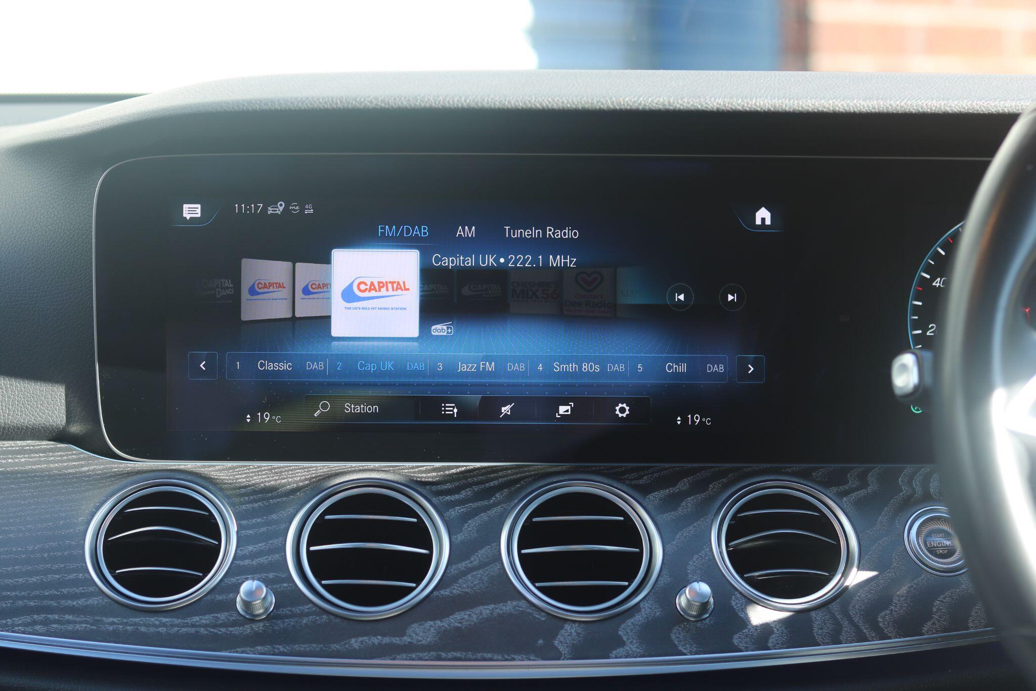 Mercedes-Benz E-Class view 12