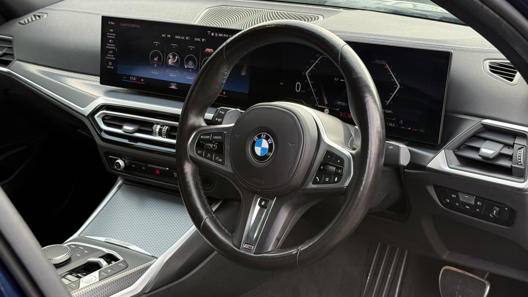 BMW 3 Series view 21