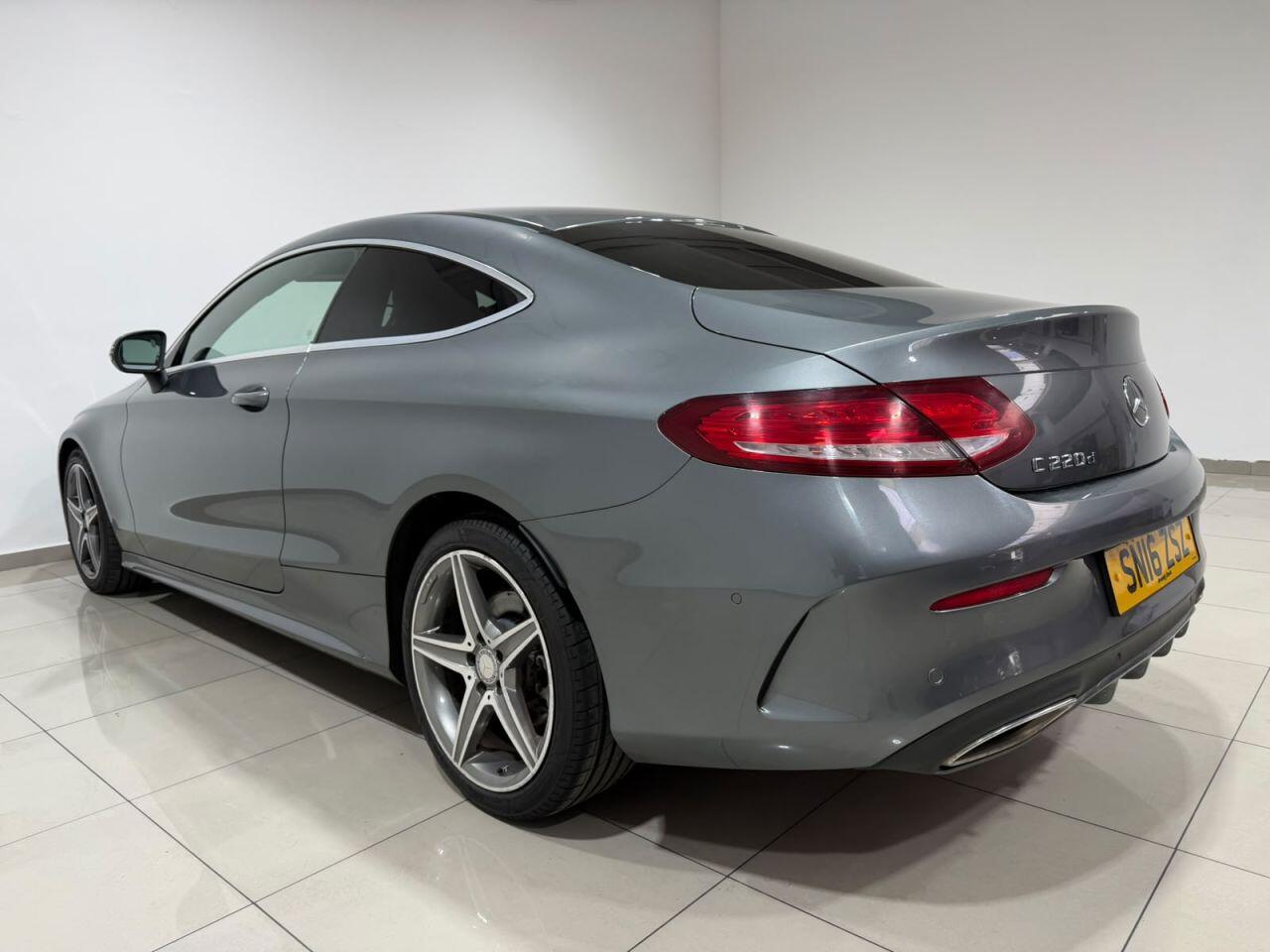 Mercedes-Benz C-Class view 7