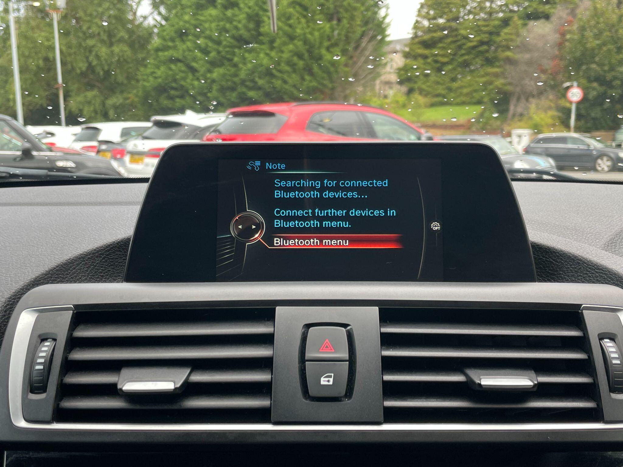 BMW 1 Series view 21