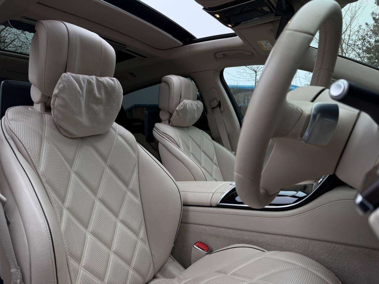 Mercedes-Benz S-Class view 4