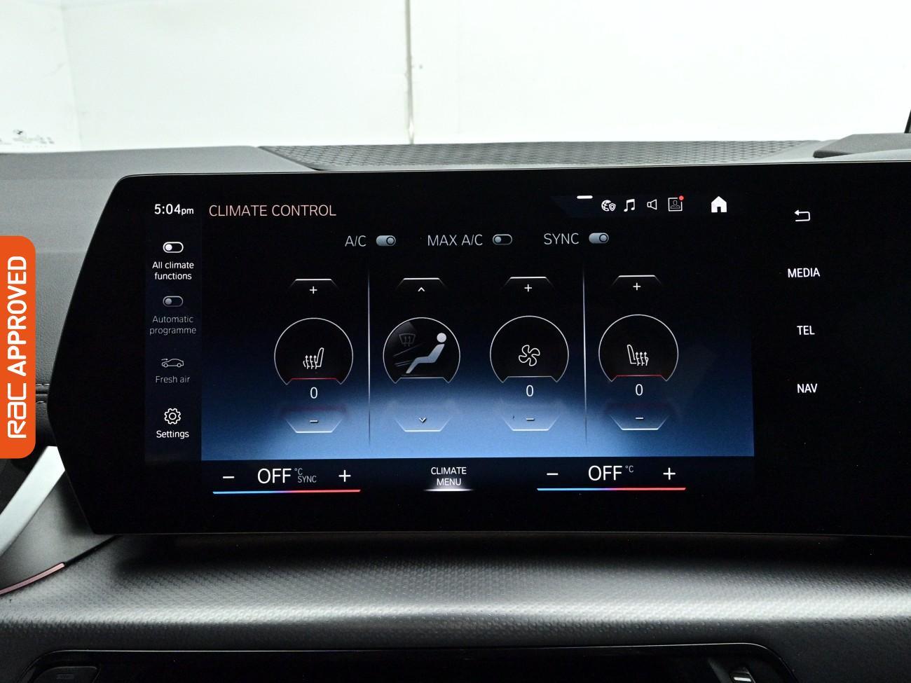 BMW 2 Series view 18