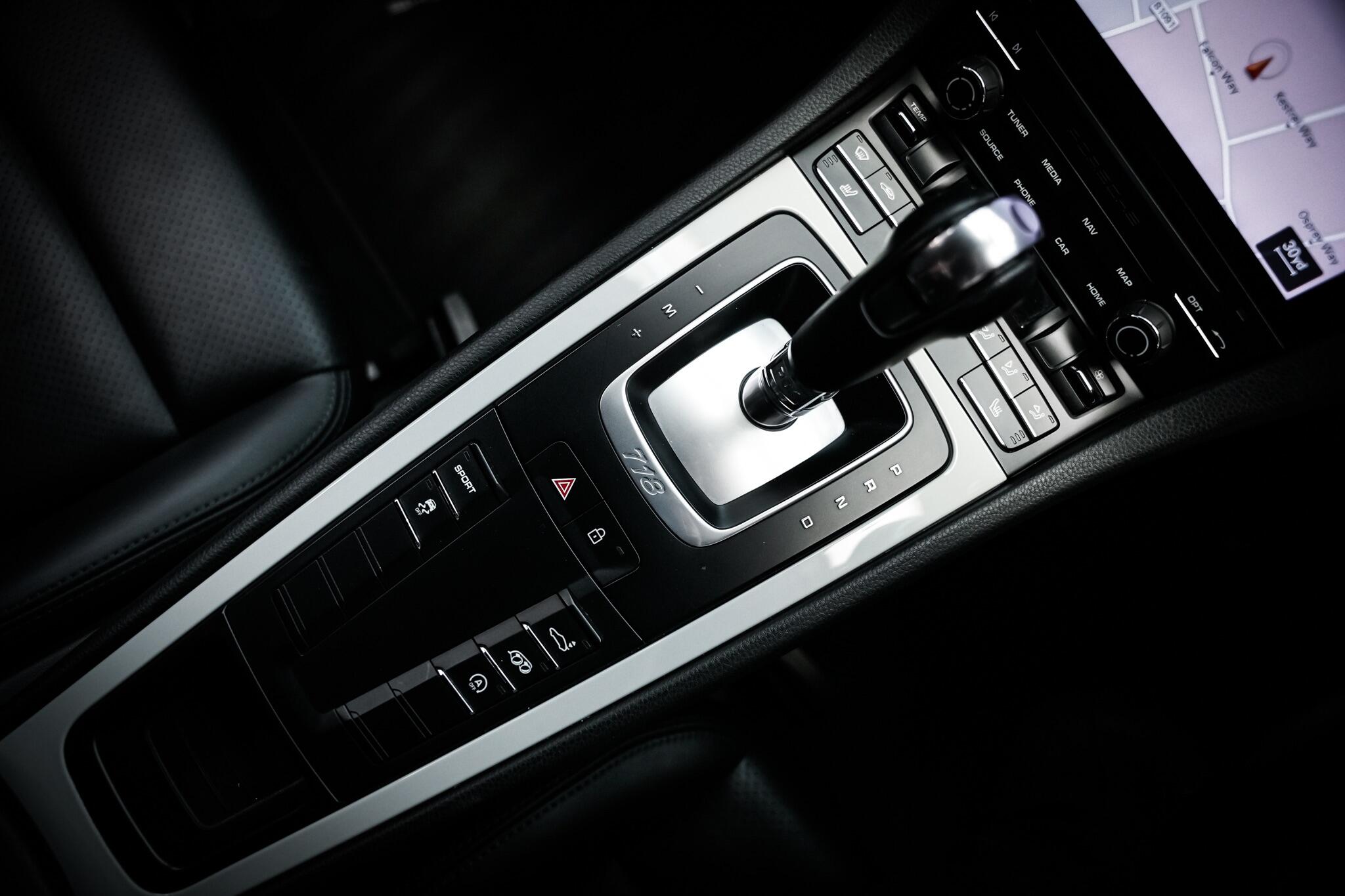 Porsche Cayman view 5