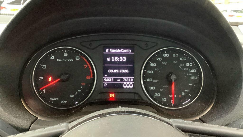 Audi Q2 view 17