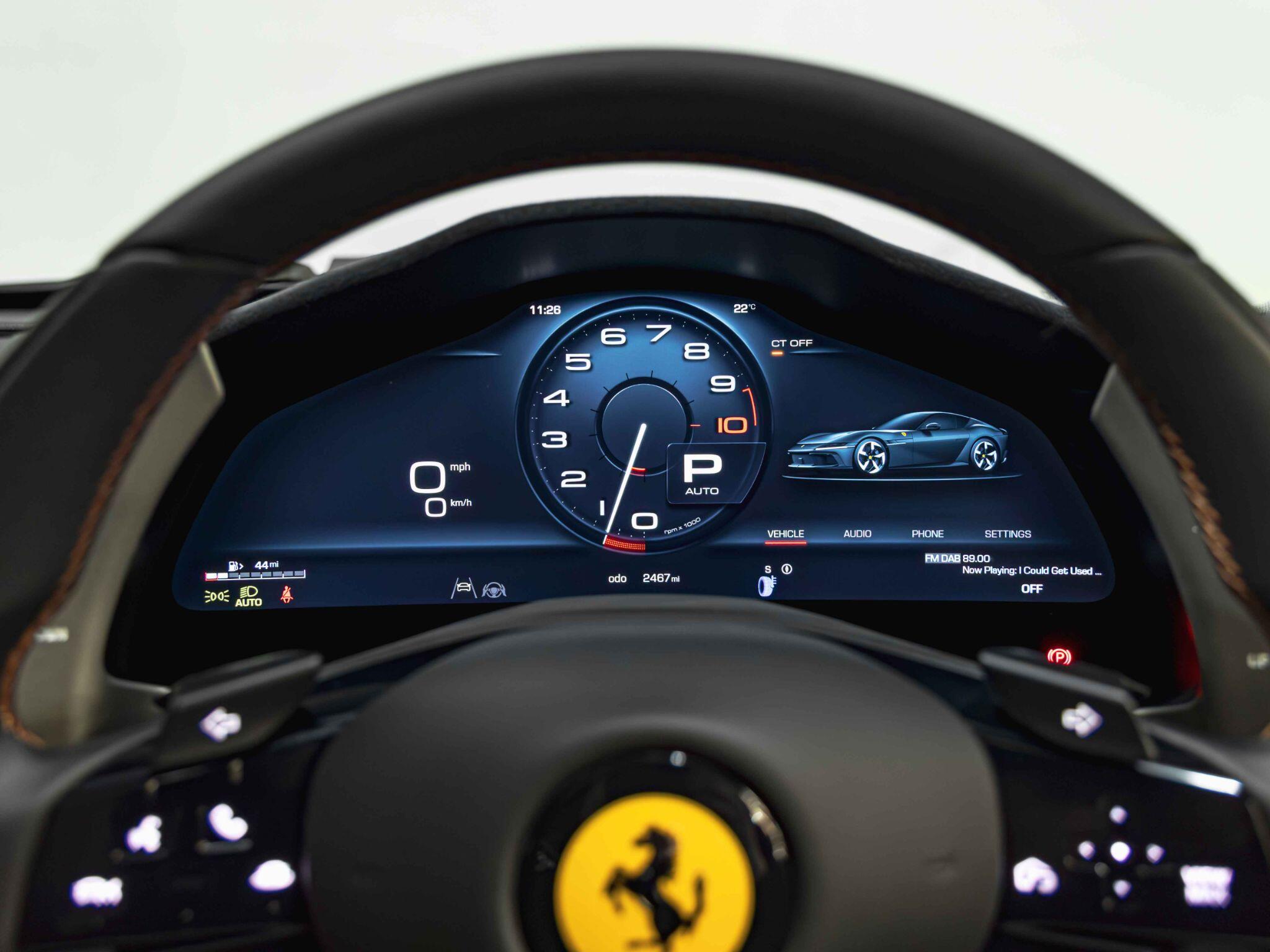 Ferrari 12cilindri view 26