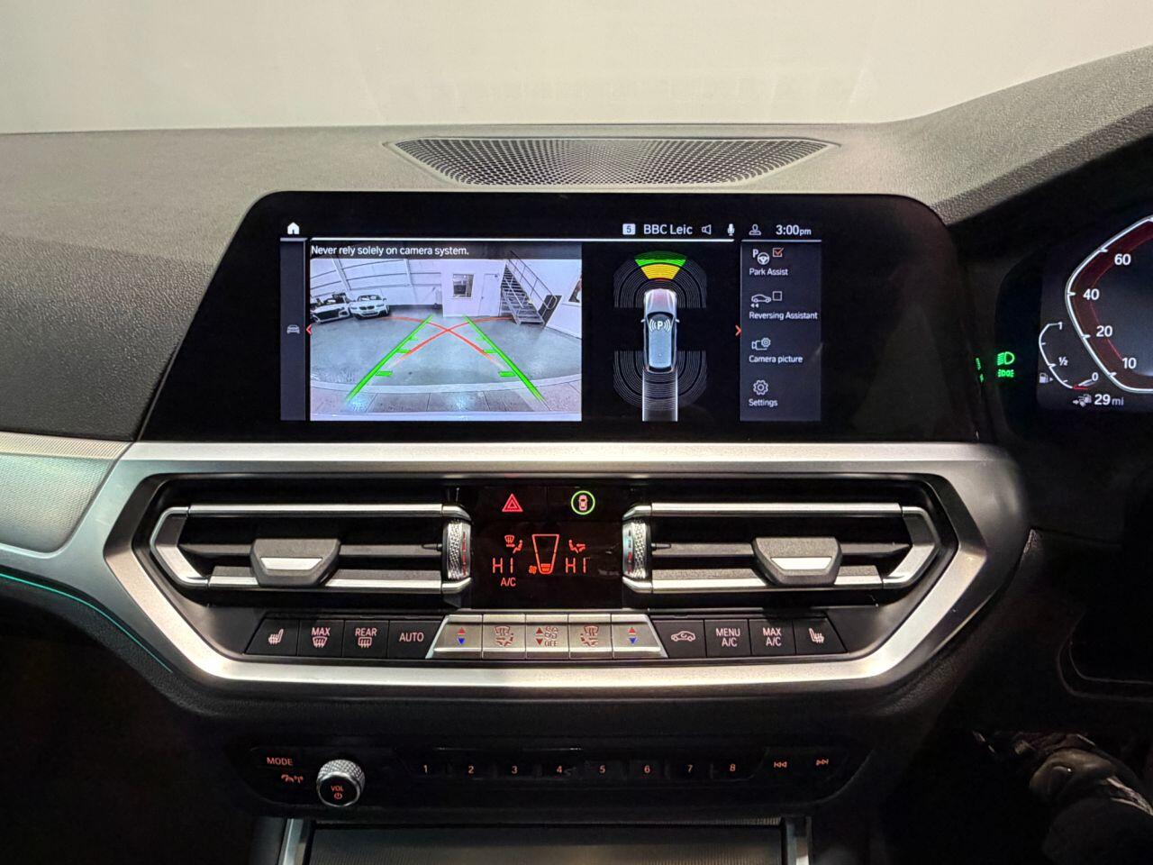 BMW 3 Series view 25