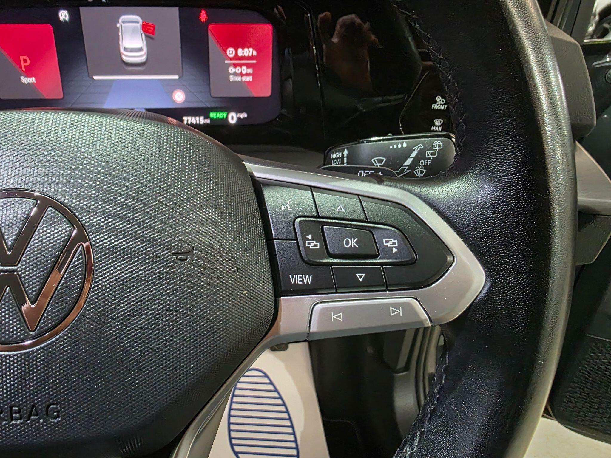 Volkswagen Golf view 16
