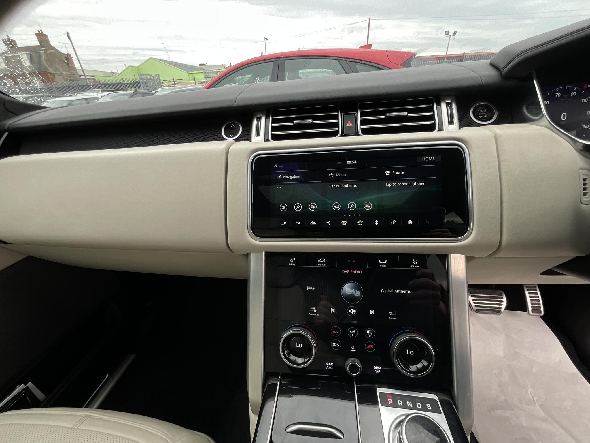 Land Rover Range Rover view 26