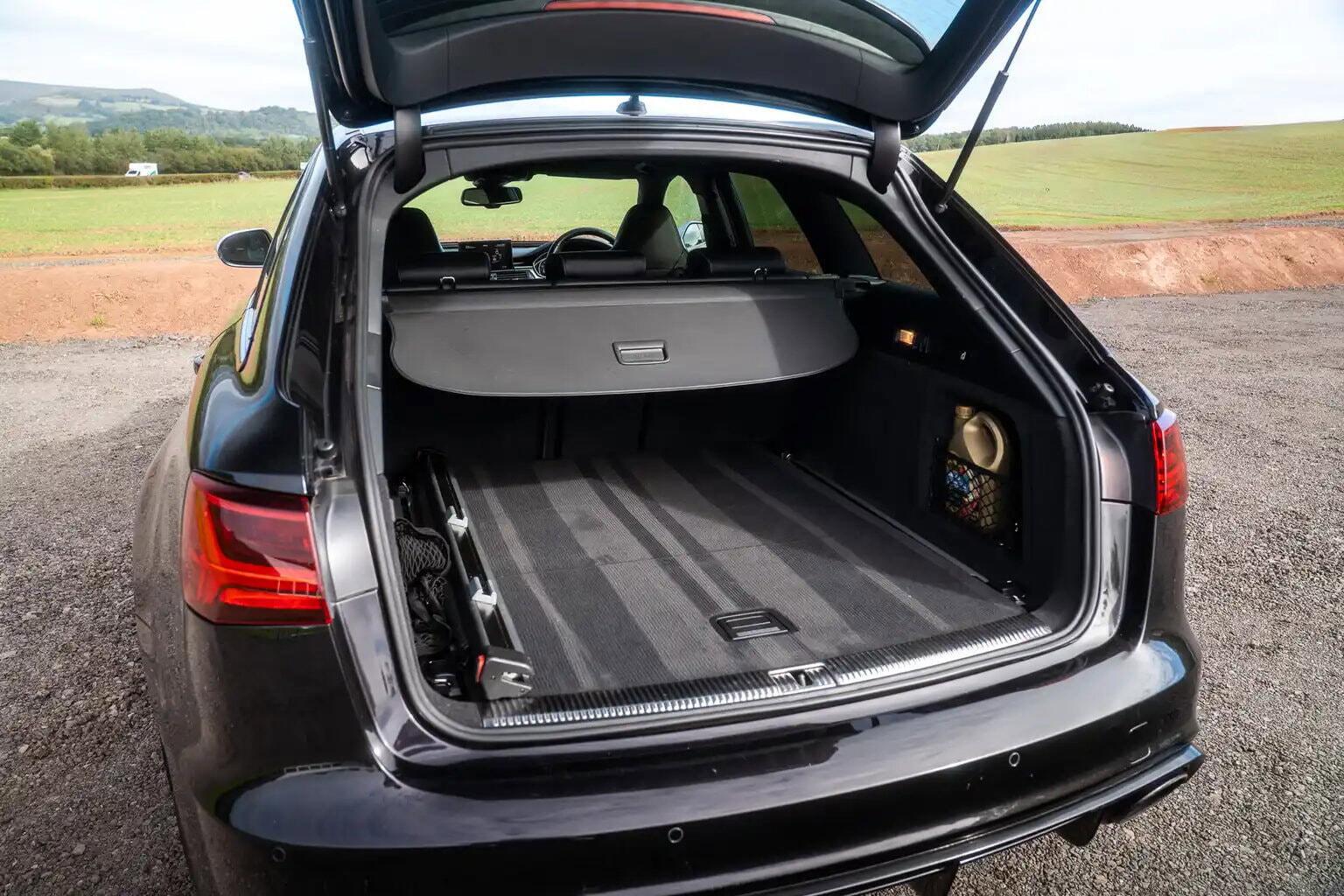 Audi RS6 view 52