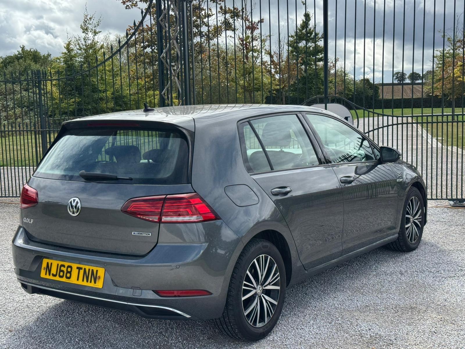 2018 Volkswagen Golf 1.5 TSI EVO SE Nav Euro 6 (s/s) 5dr • 98,000 miles image 8