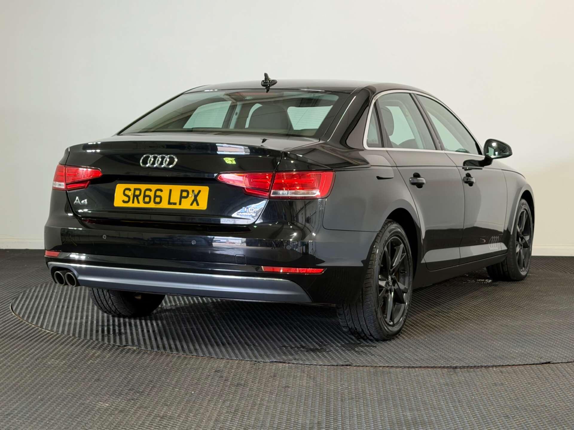Audi A4 view 7