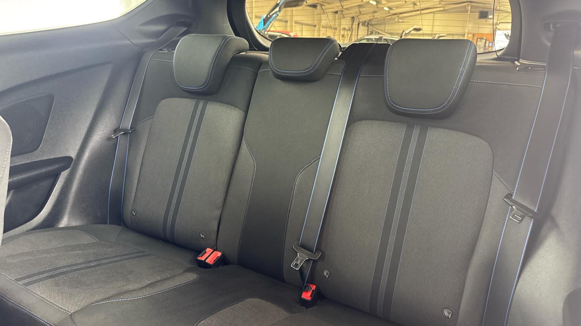 Ford Fiesta view 14