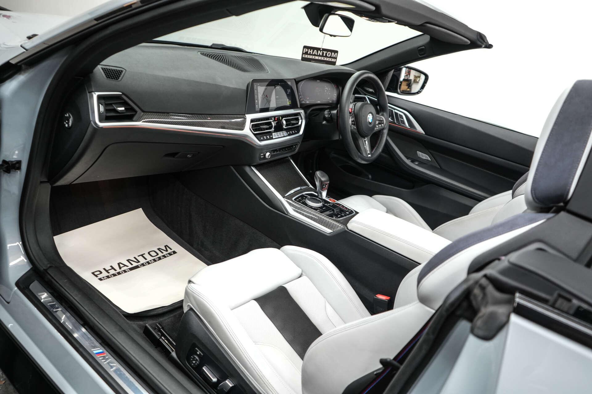 BMW M4 view 23