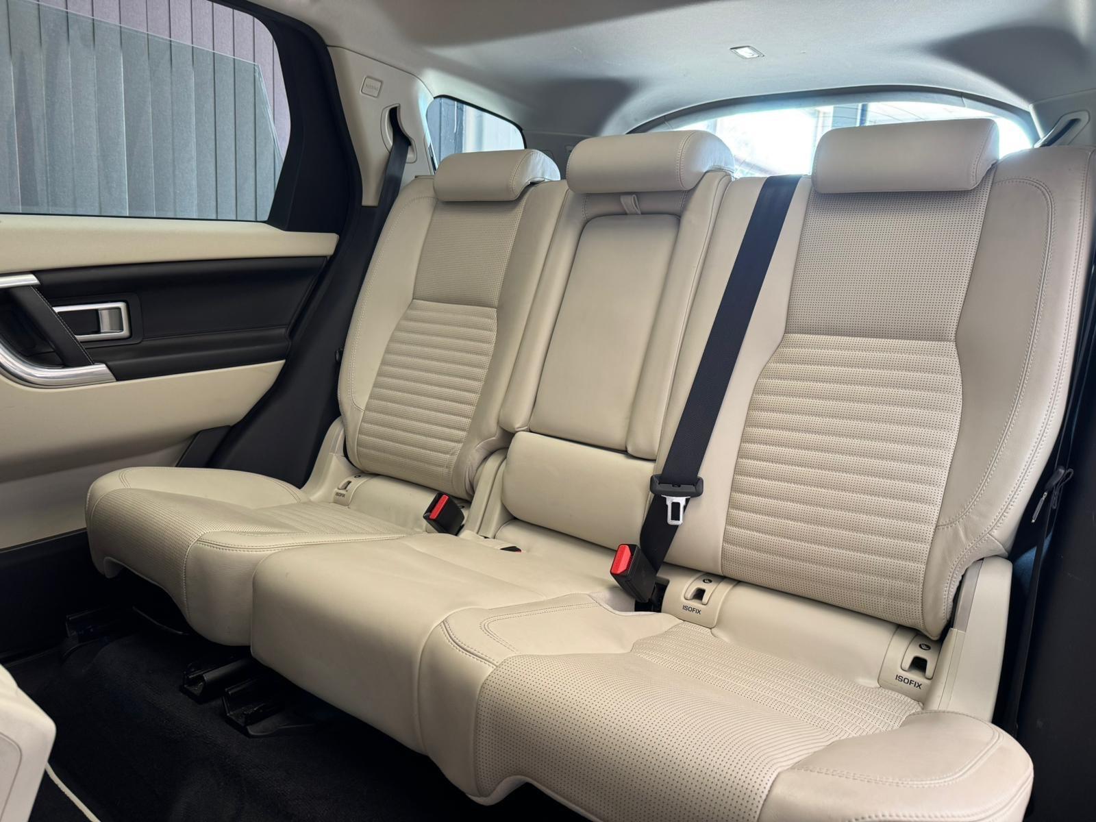 2016 Land Rover Discovery Sport 2.0 TD4 HSE Luxury Auto 4WD Euro 6 (s/s) 5dr • 103,000 miles image 24