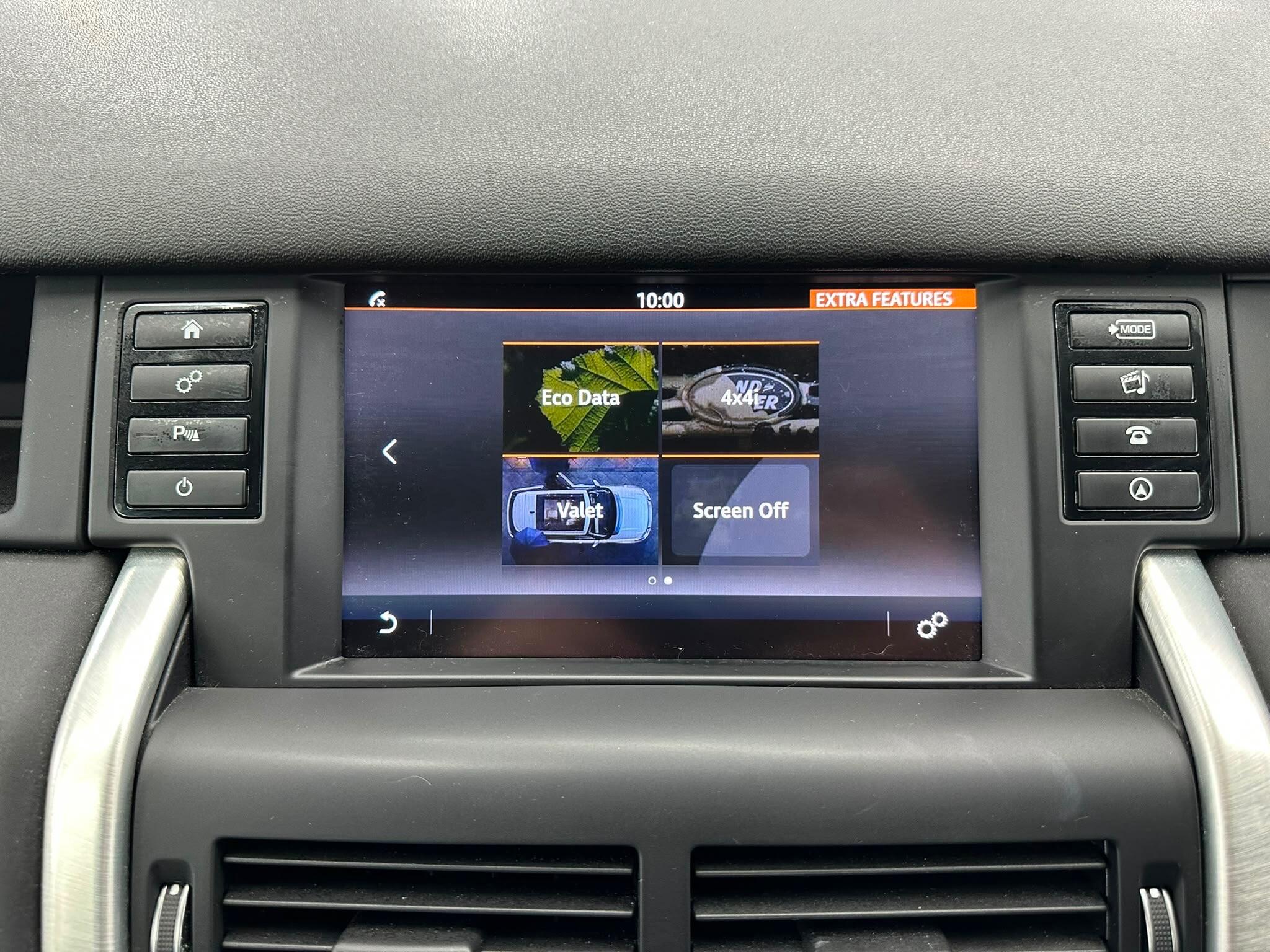 Land Rover Discovery Sport view 39