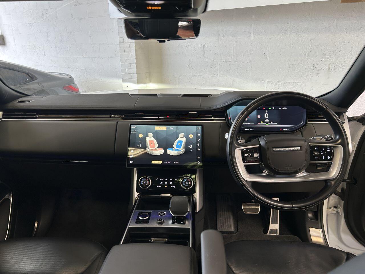 Land Rover Range Rover view 35