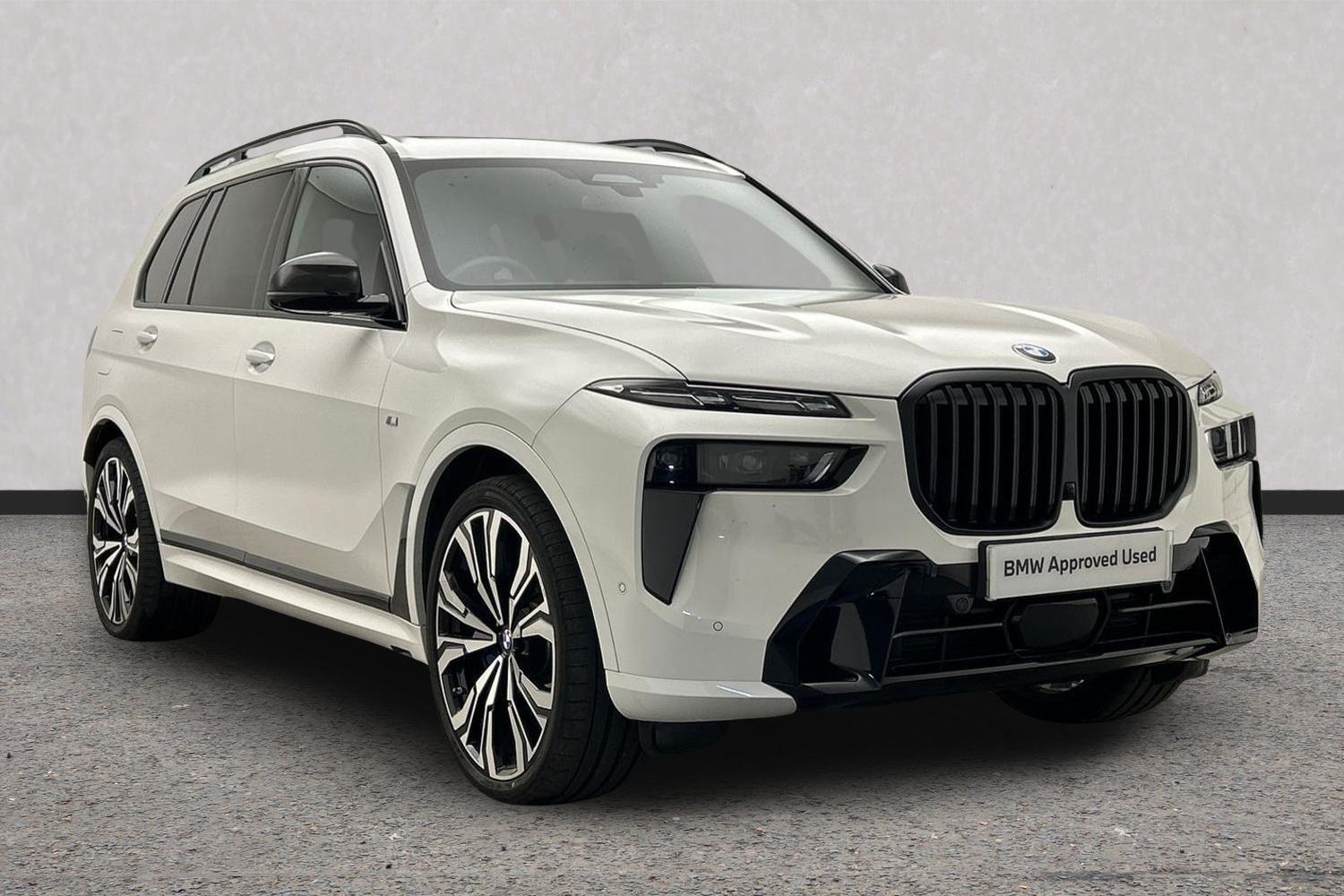 2025 BMW X7 in White for sale
