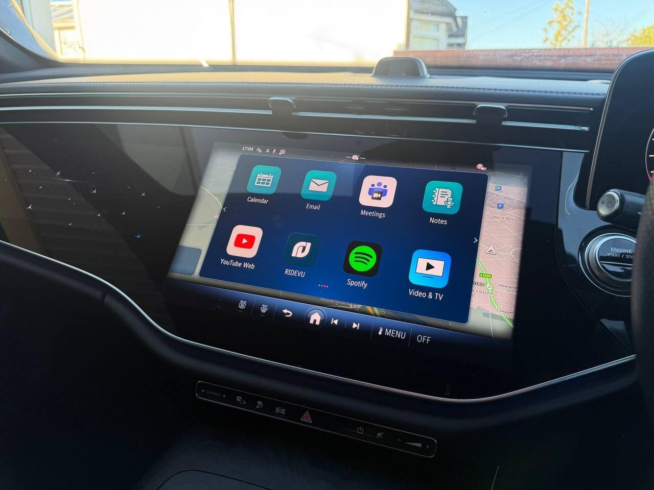 Mercedes-Benz E-Class view 53