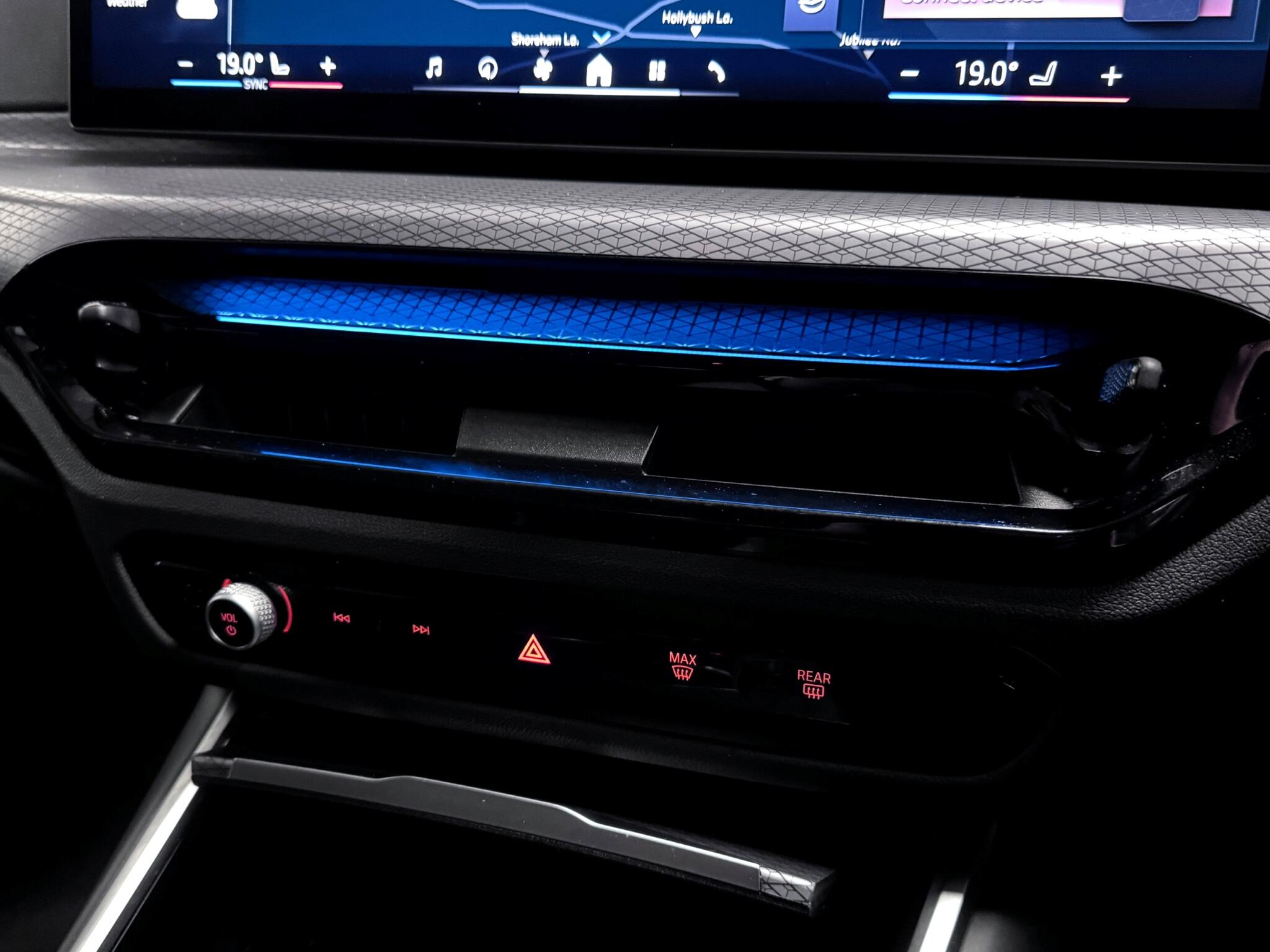 BMW 3 Series view 36