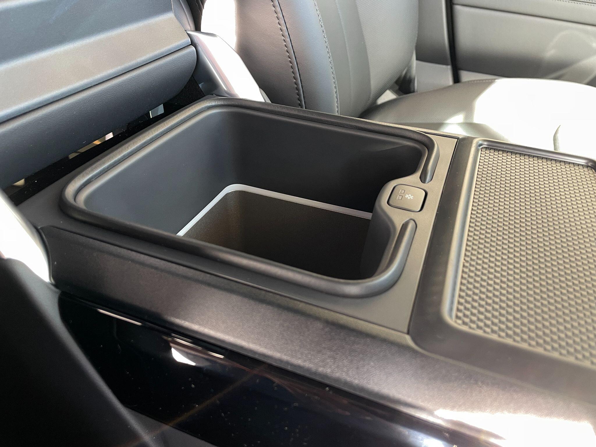 Land Rover Range Rover view 10