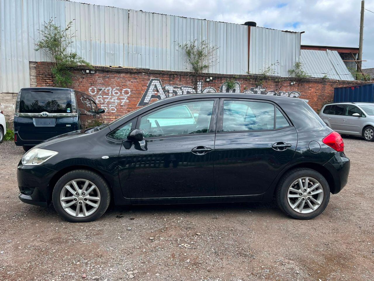 Toyota Auris view 7