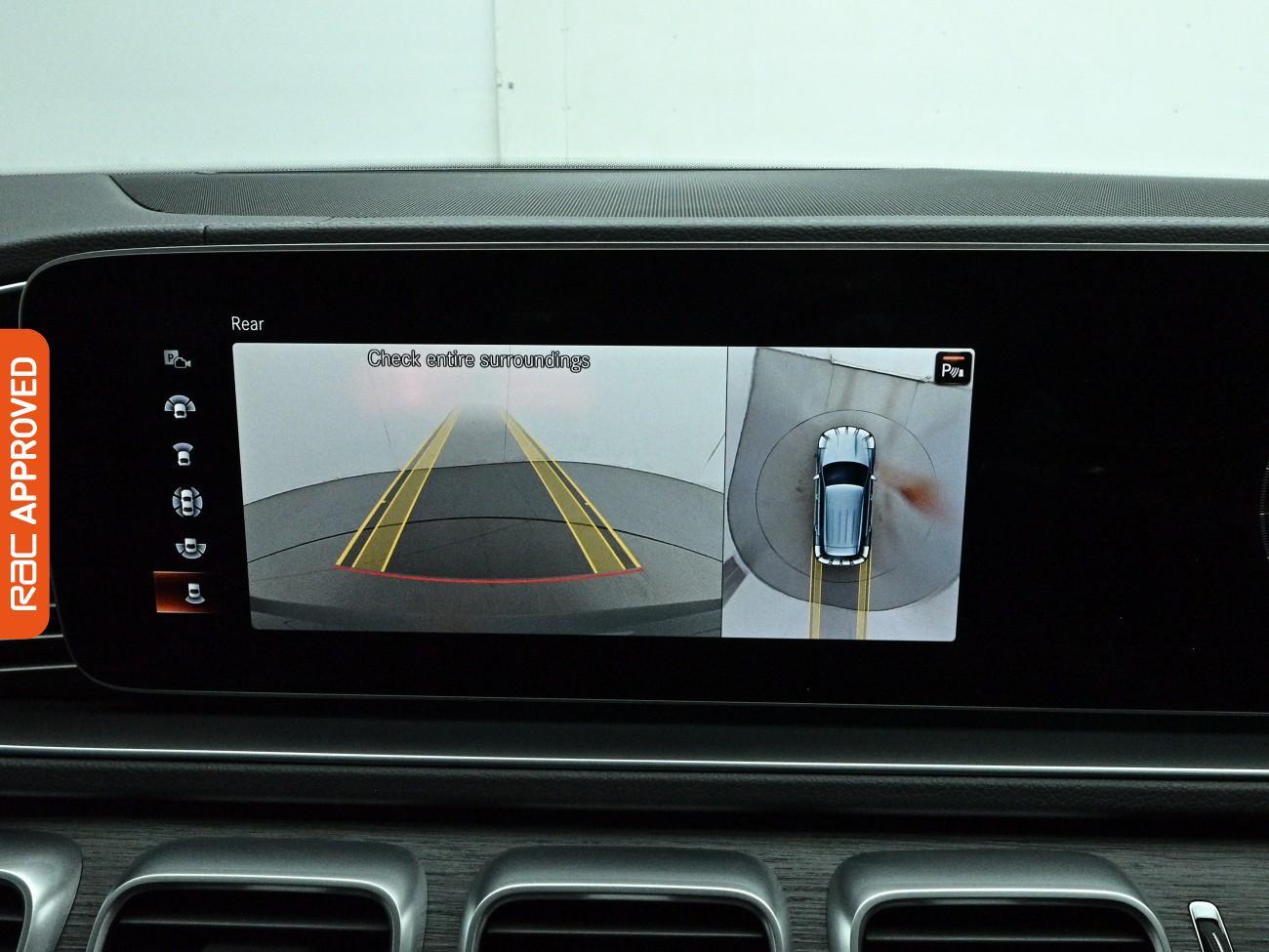 Mercedes-Benz GLE view 3