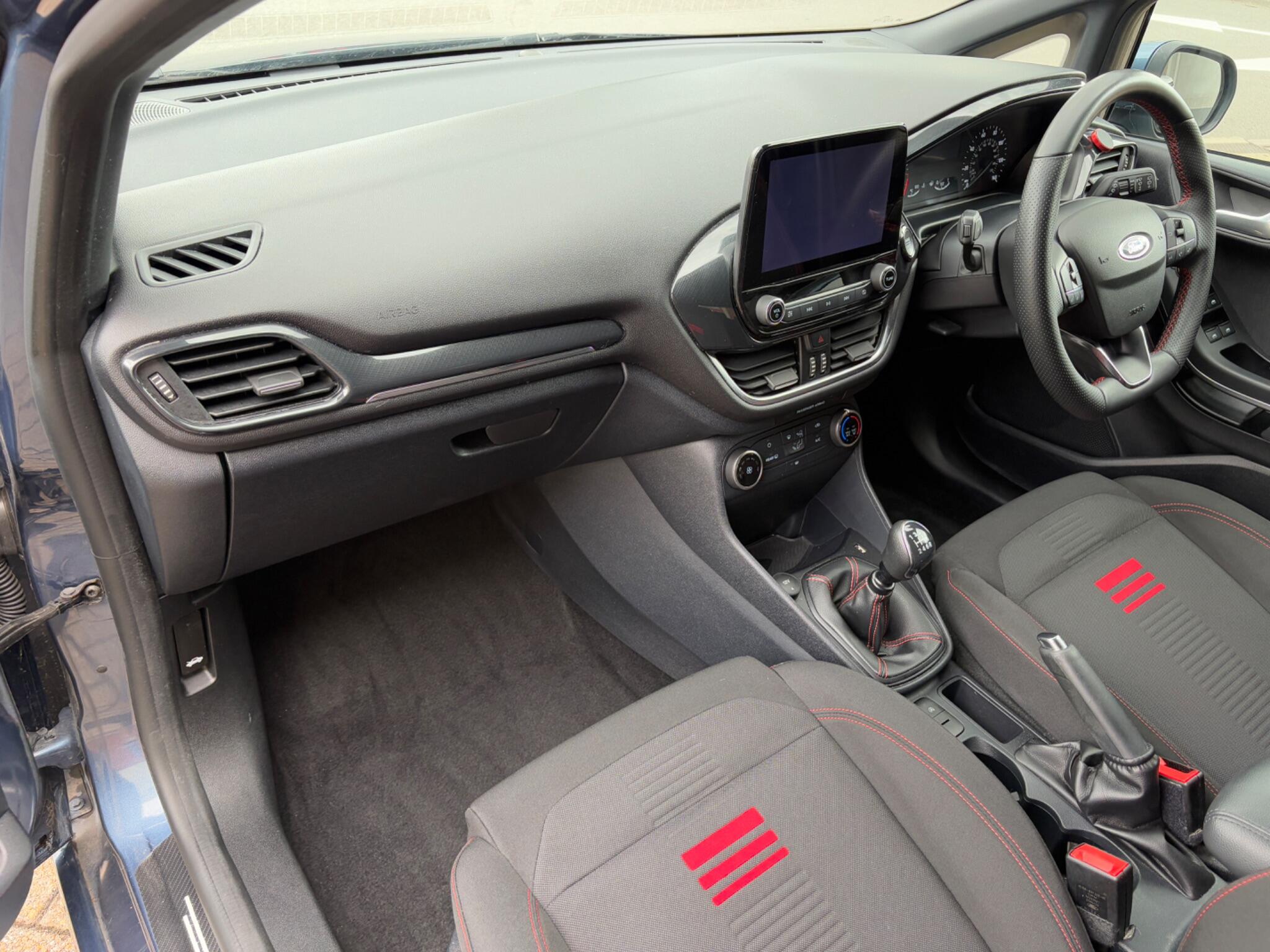 Ford Fiesta view 17