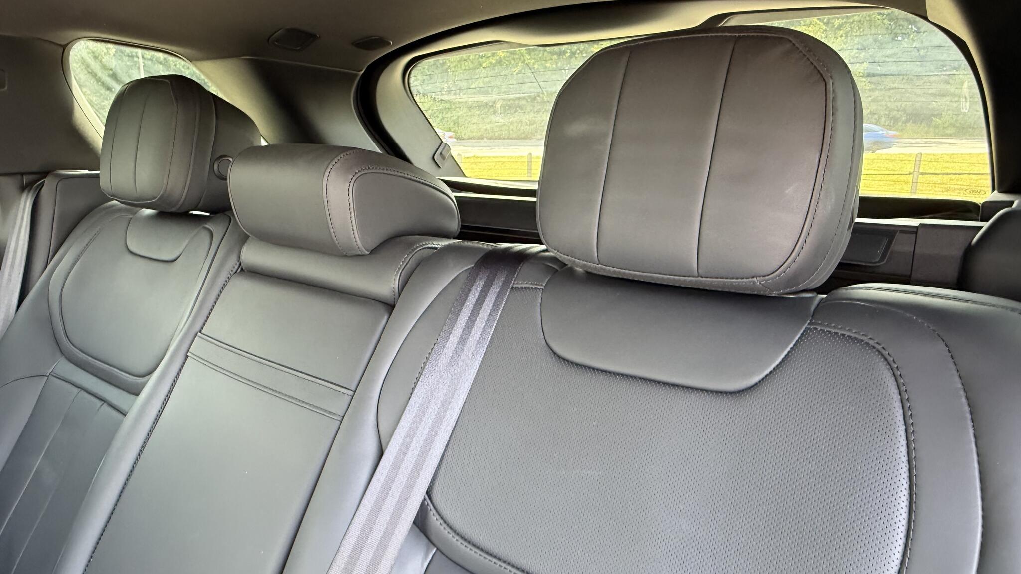 Land Rover Range Rover Sport view 40