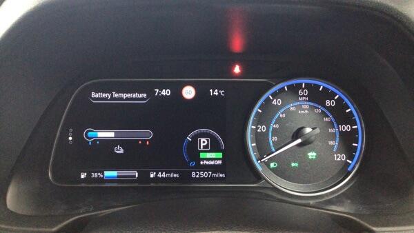Nissan Leaf view 12