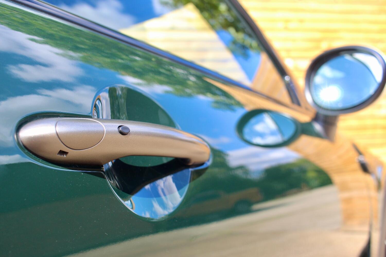 Mini Hatch view 29