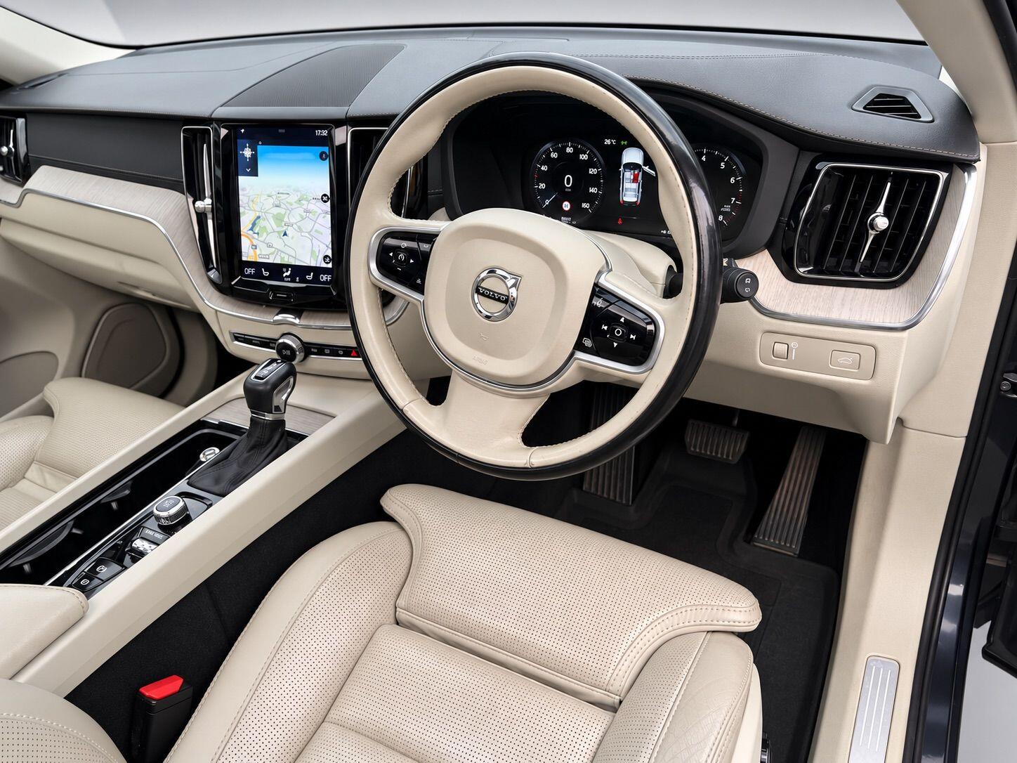 Volvo XC60 view 20