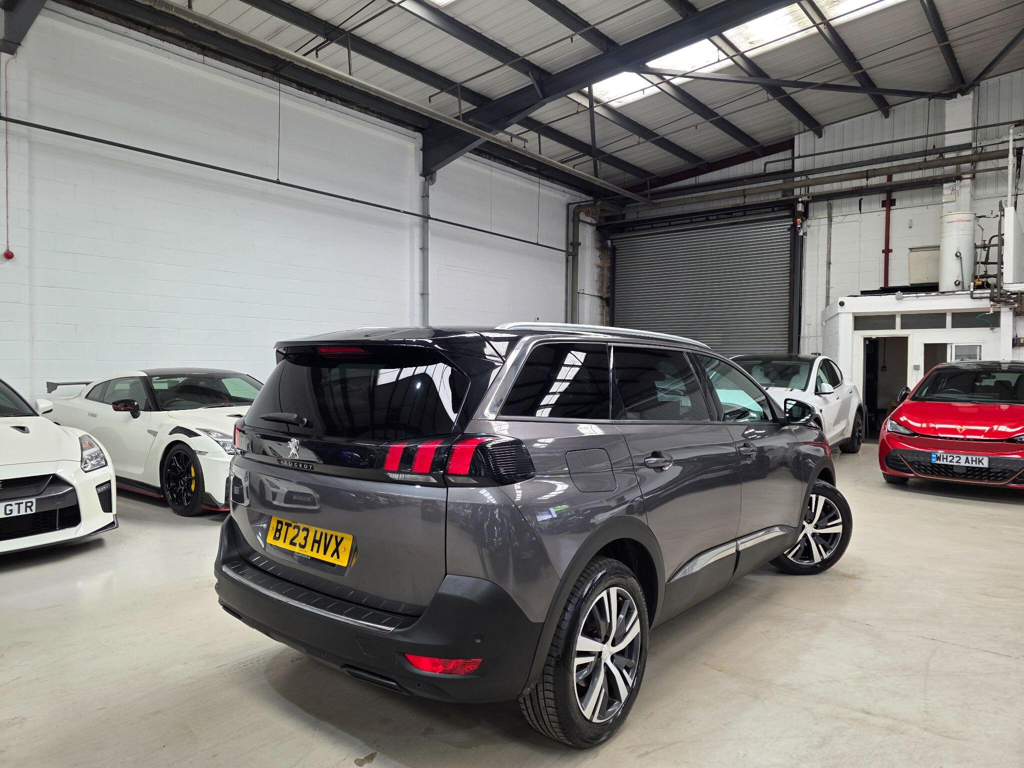 Peugeot 5008 view 29