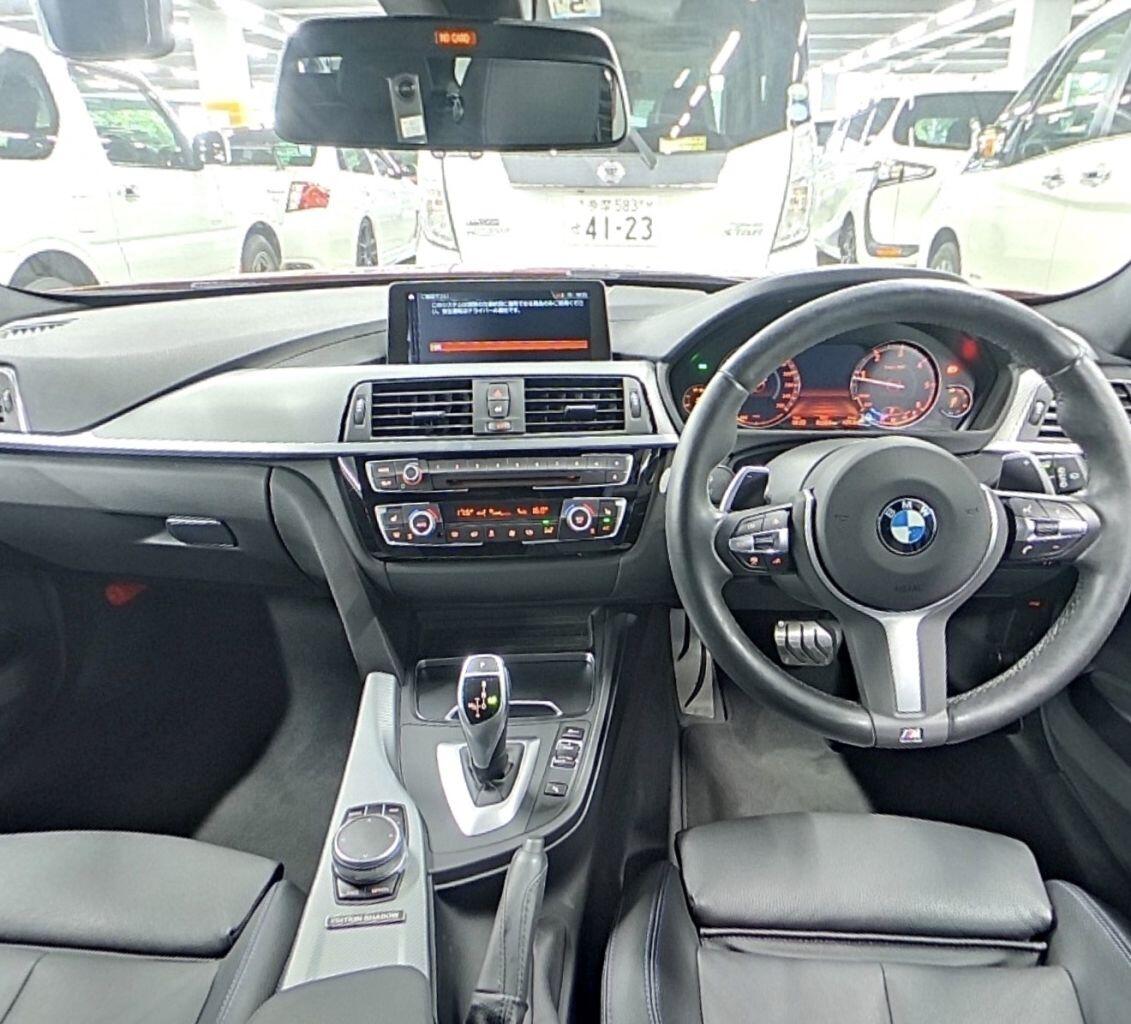 BMW 3 Series view 7