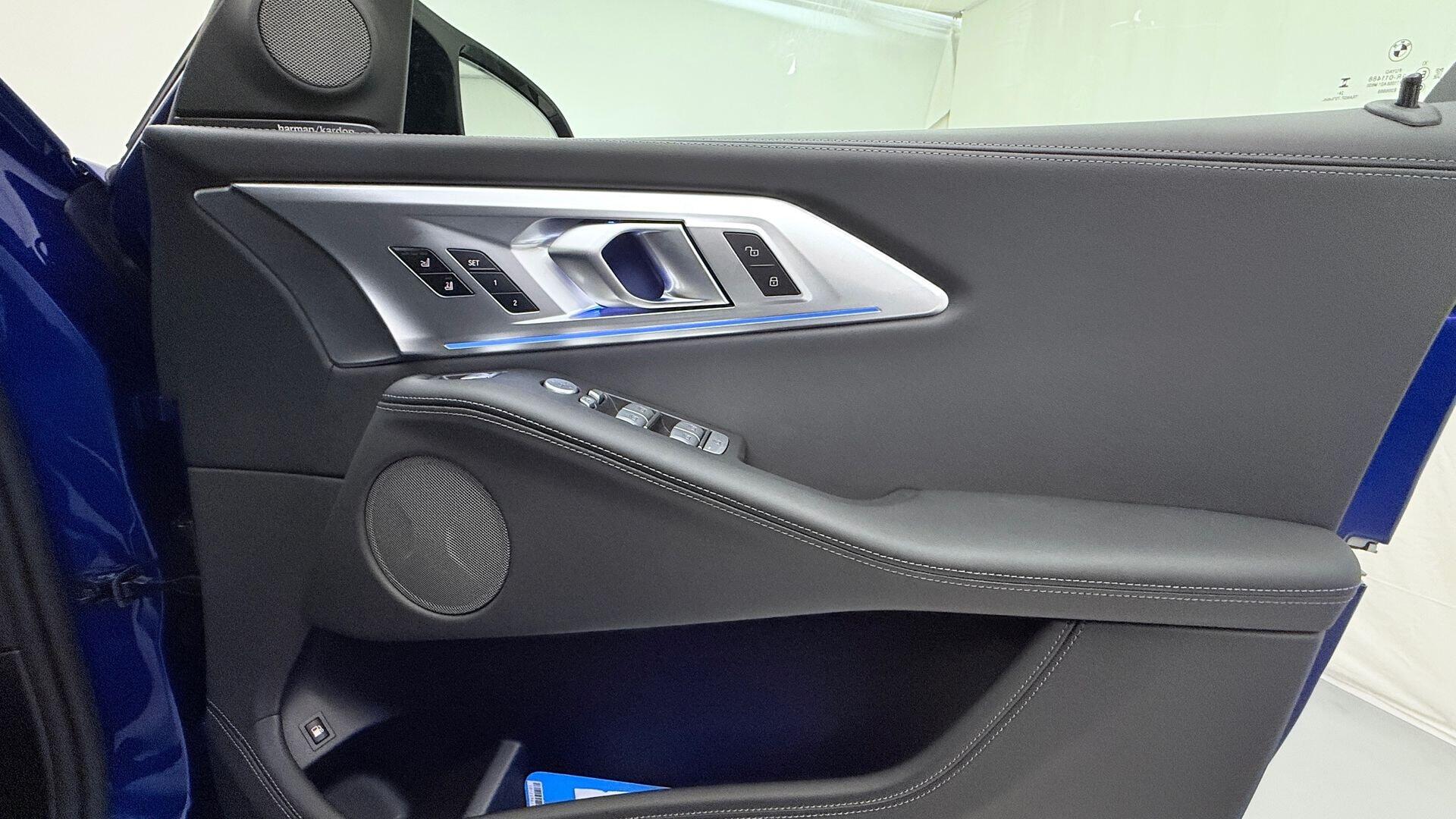 BMW XM view 20